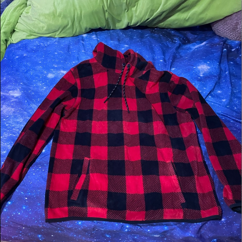 NWT!!! Men’s  Aeropostale Red Plaid fuzzy hoodie - Size Large🔥